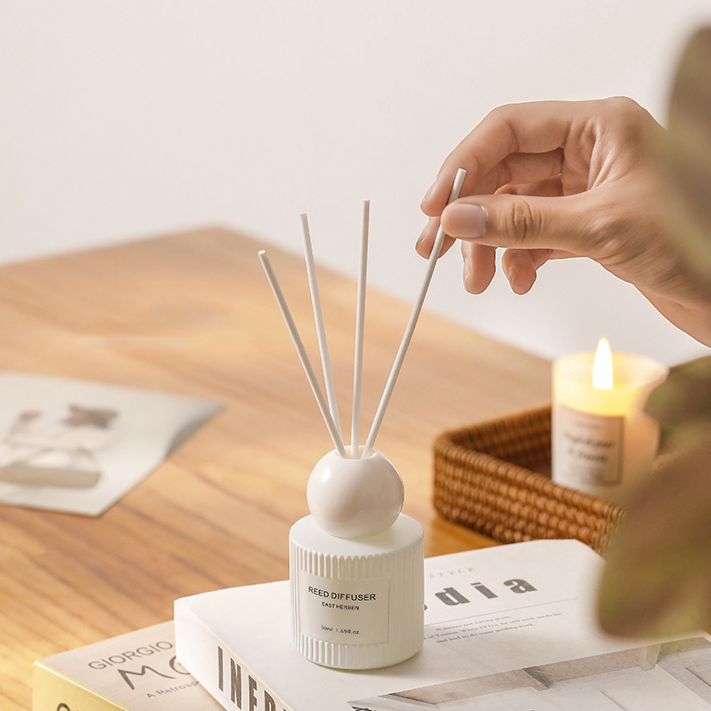 50ml 오래 지속되는 홈 침실 향수 힐튼 샹그릴라 재 - Home Fragrance Jasmine & Yuzu Porcelain Diffuser 리뷰 및 가격