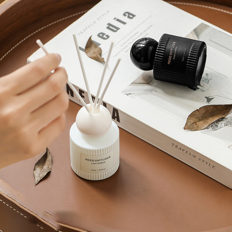 50ml 오래 지속되는 홈 침실 향수 힐튼 샹그릴라 재 - Home Fragrance Jasmine & Yuzu Porcelain Diffuser 리뷰 및 가격